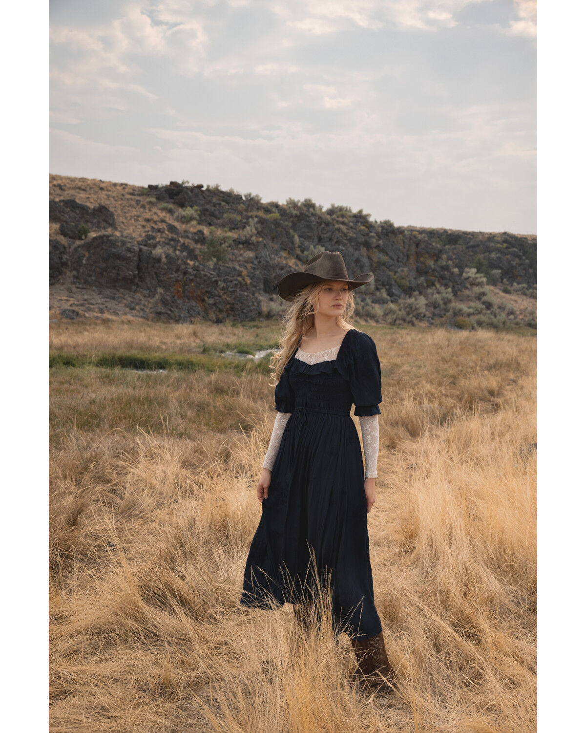 Wild Moss Women's Embroidered Half Sleeve Midi Dress