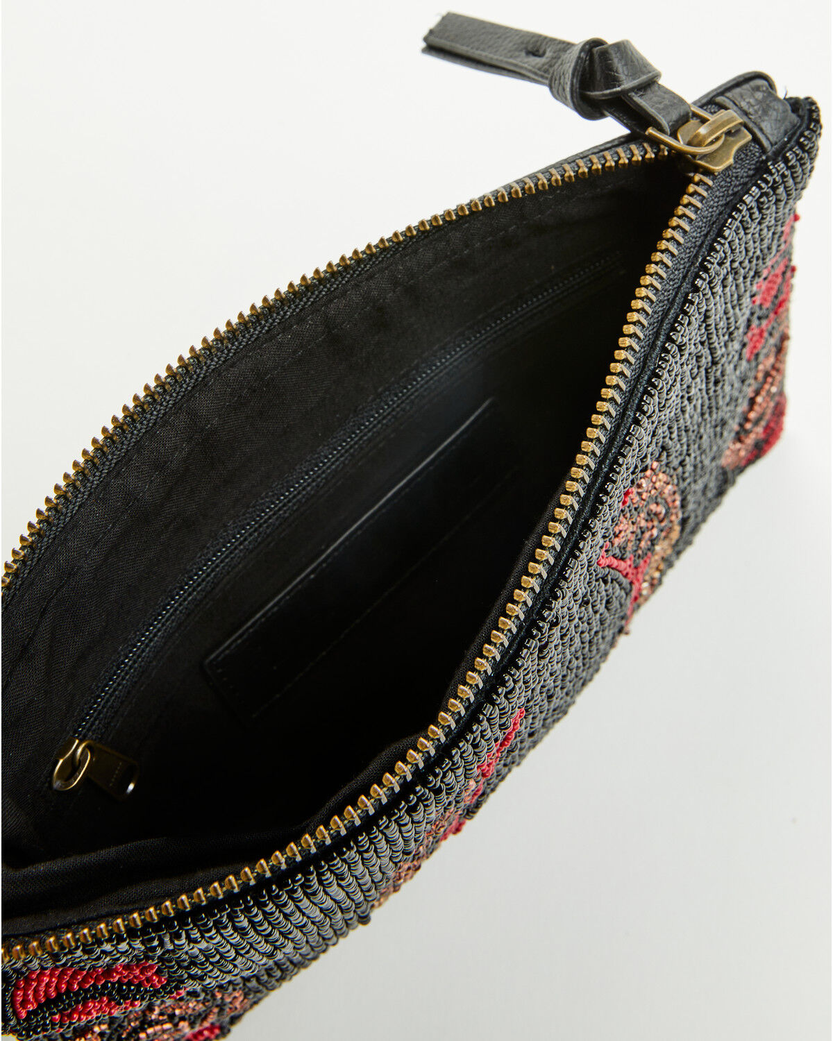 Idyllwind Women's Rose Seed Bead Wristlet Clutch