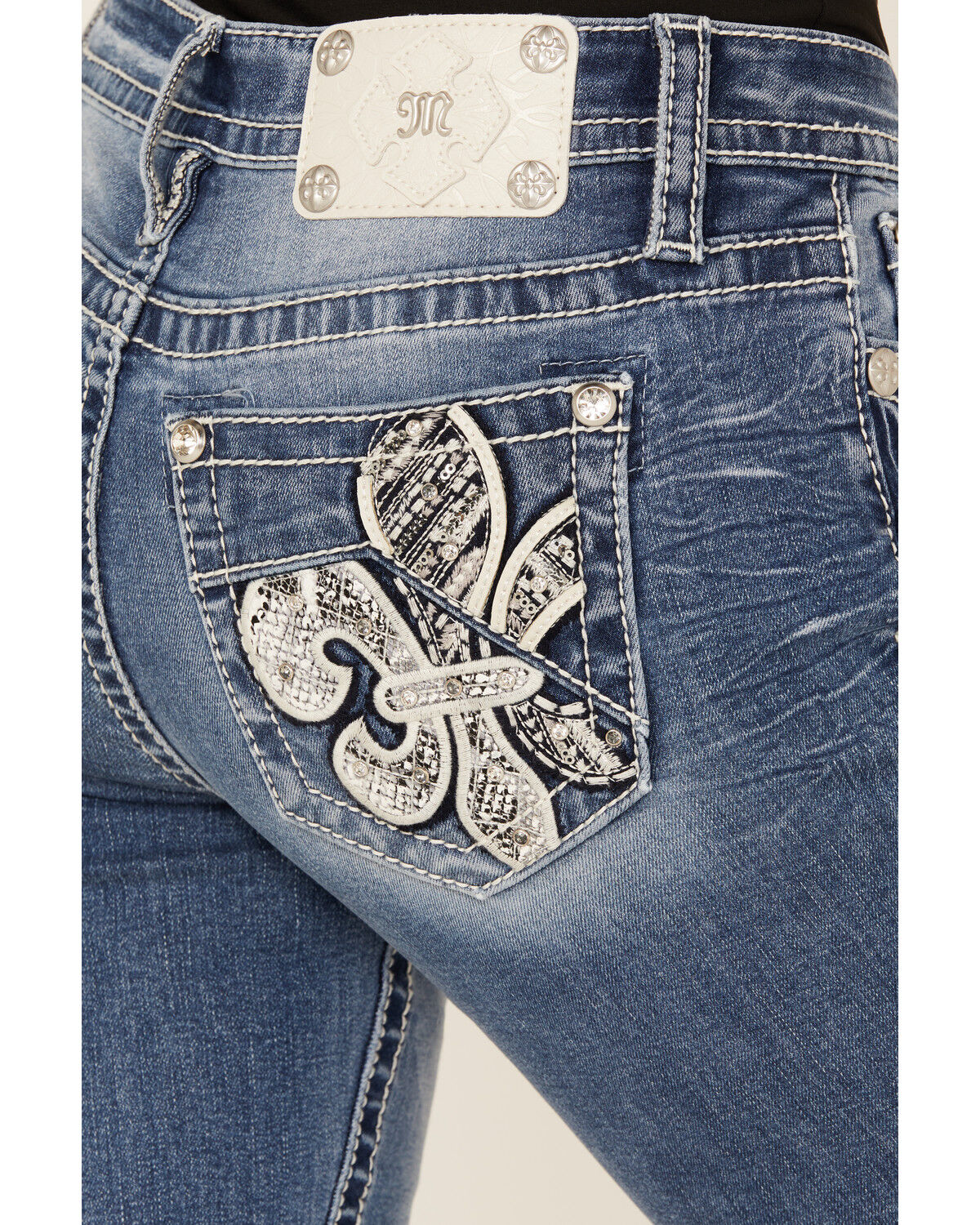 Miss Me Women's Medium Wash Slim Fit Fleur de Lis Pocket Bootcut Stretch Denim Jeans
