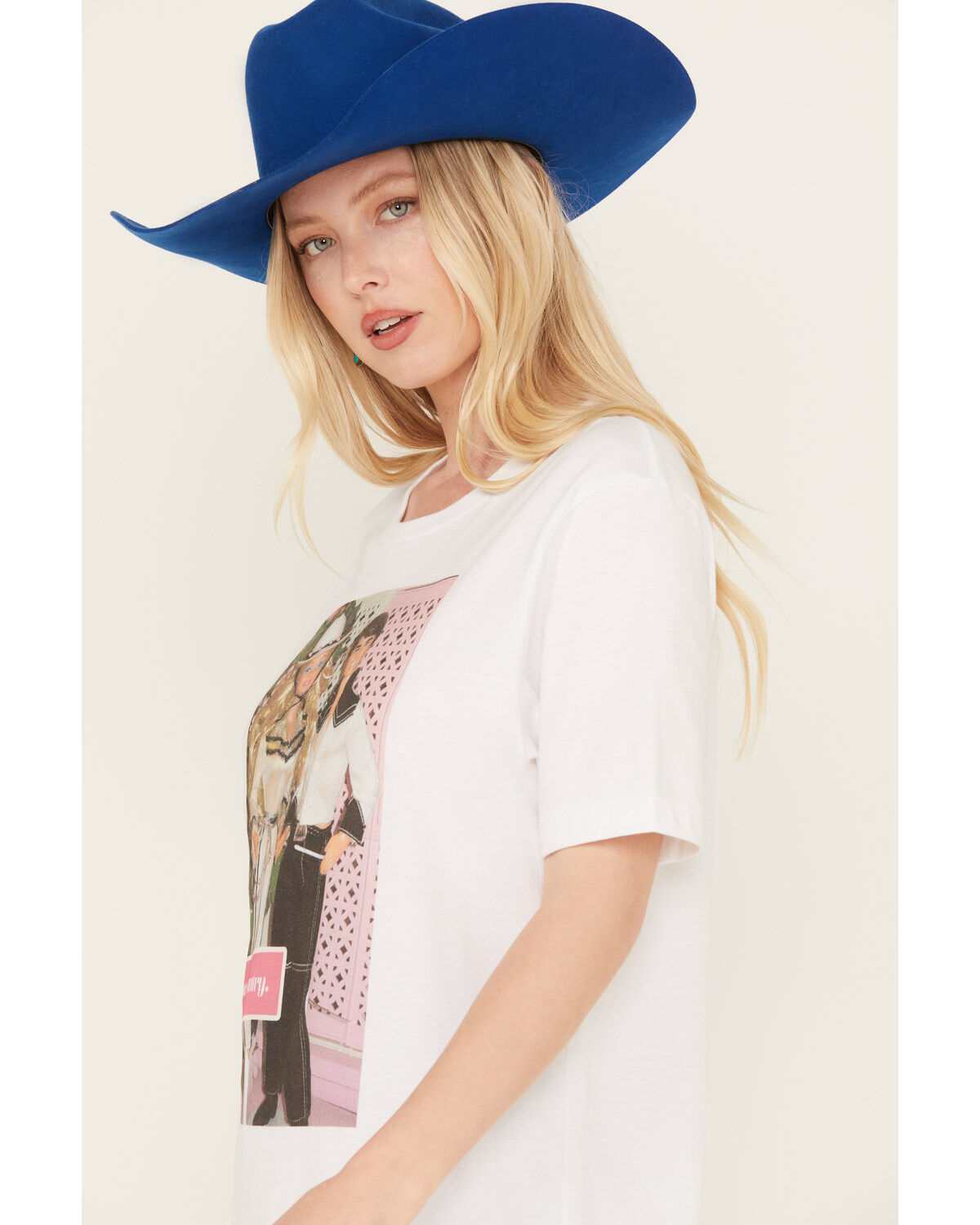 Gina Tees Women's Embellished She's Gone Country Graphic Tee