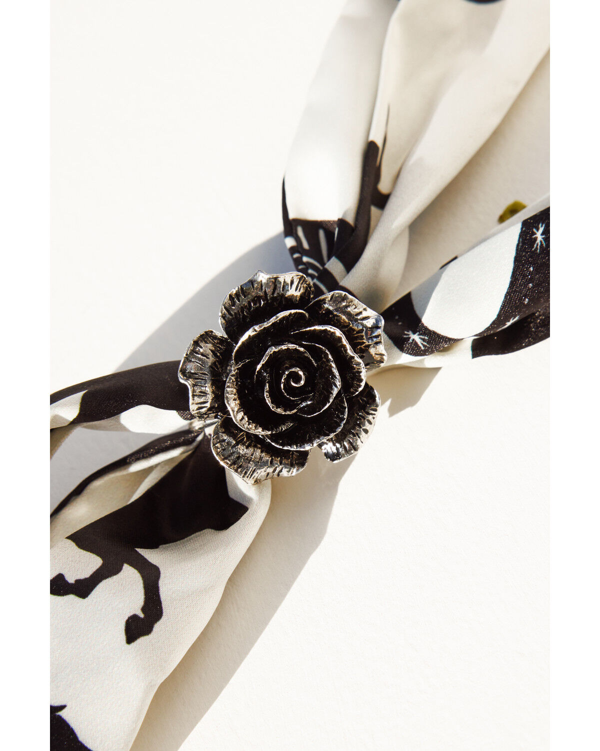 Idyllwind Women's Georgia Chain Fringe Bandana Necklace with Rose Slider