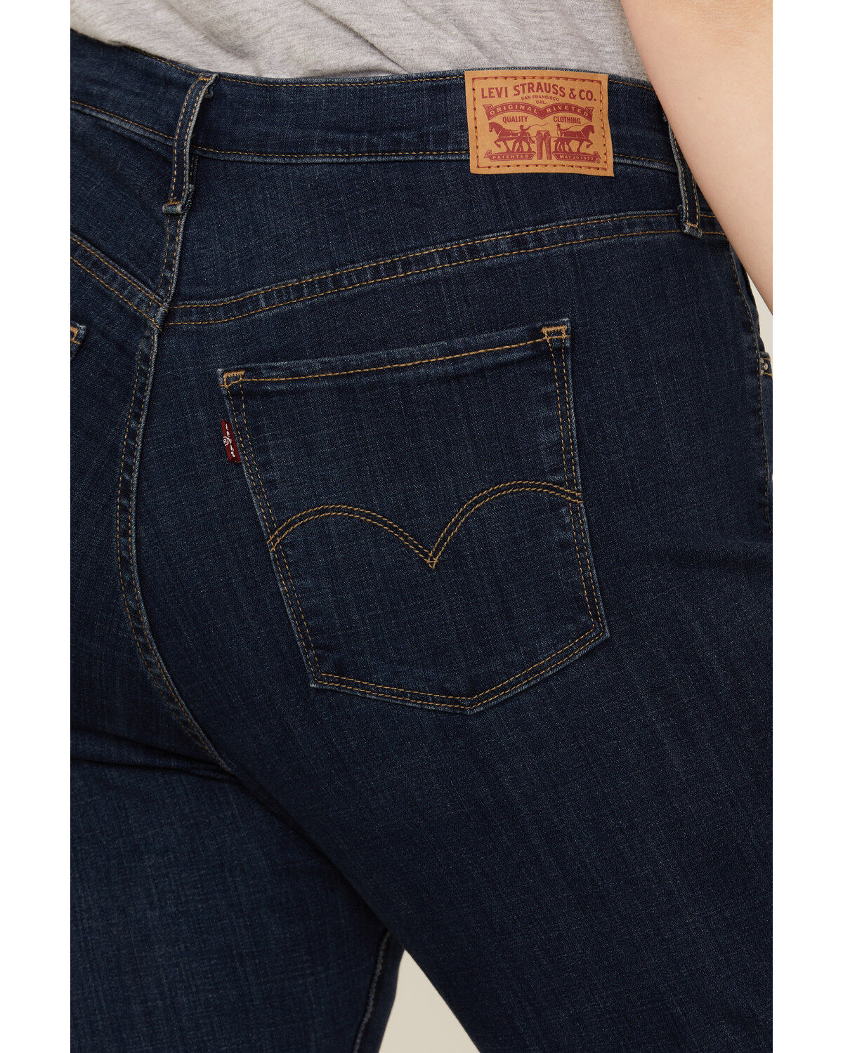 Levi's Women's High Rise 725 Dark Horse Bootcut Jeans - Plus