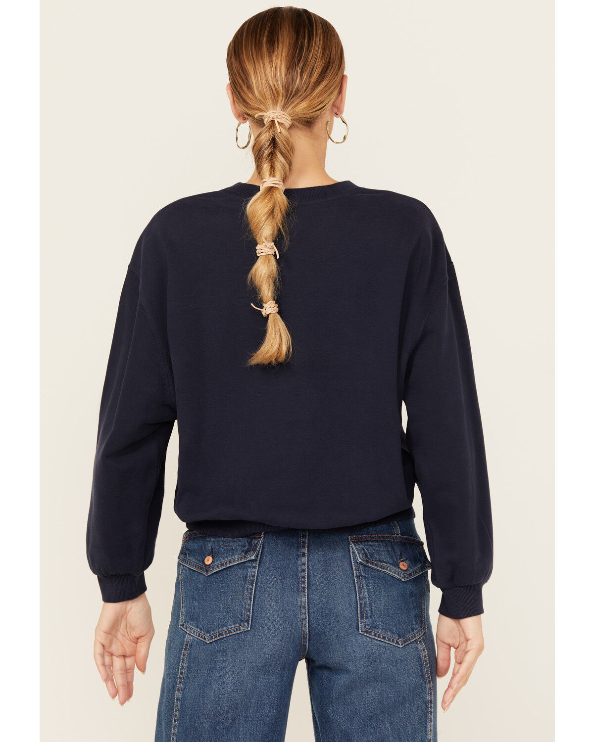 Wrangler Women's Oversized Born Free Modern Crewneck Sweatshirt