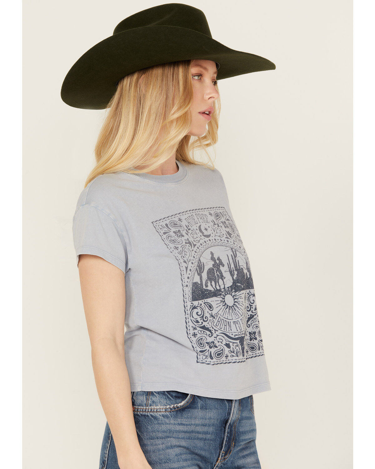 White Crow Women's Ombre Bandana Short Sleeve Graphic Print Tee