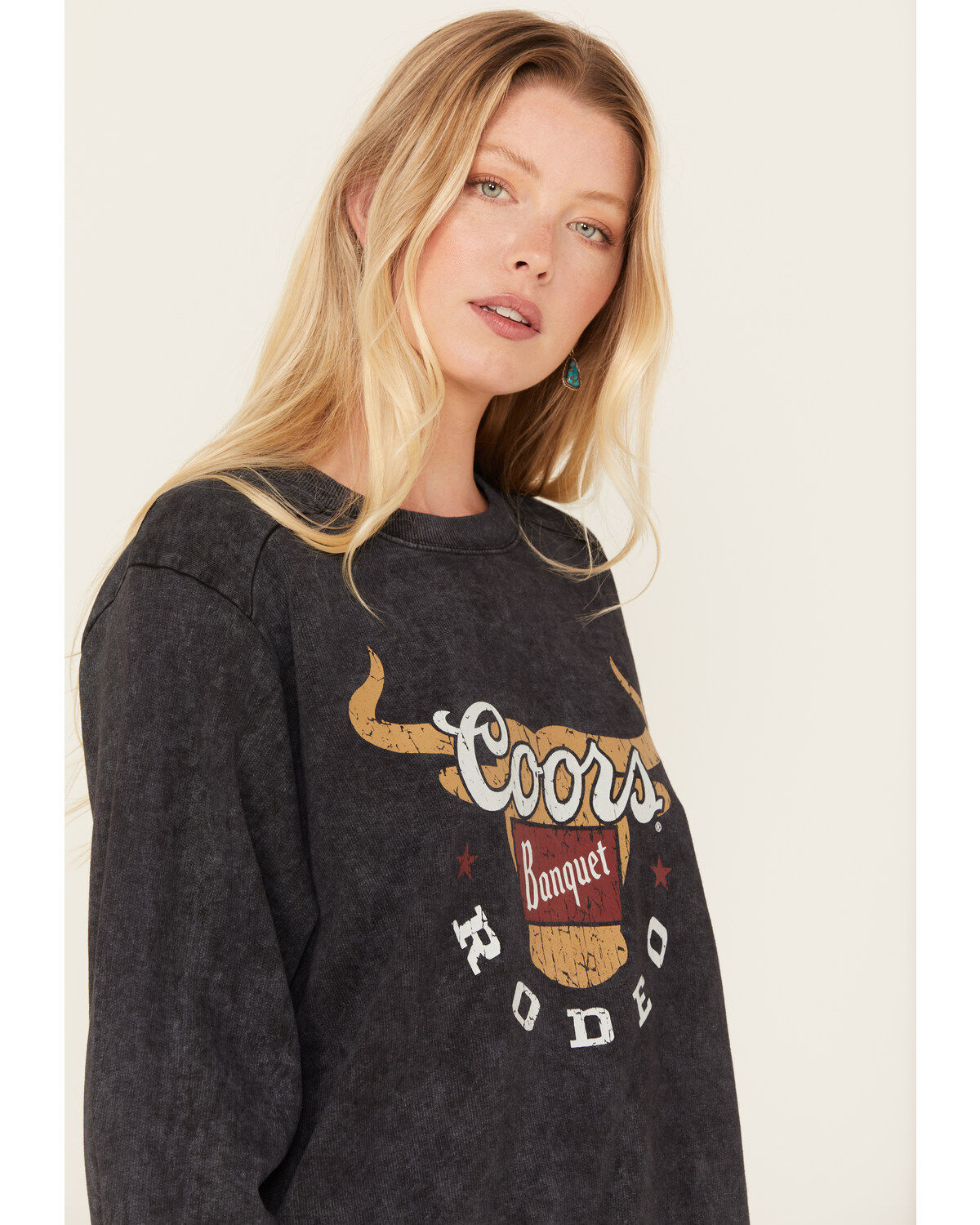 Coors Women's Banquet Logo Graphic Crewneck Sweatshirt