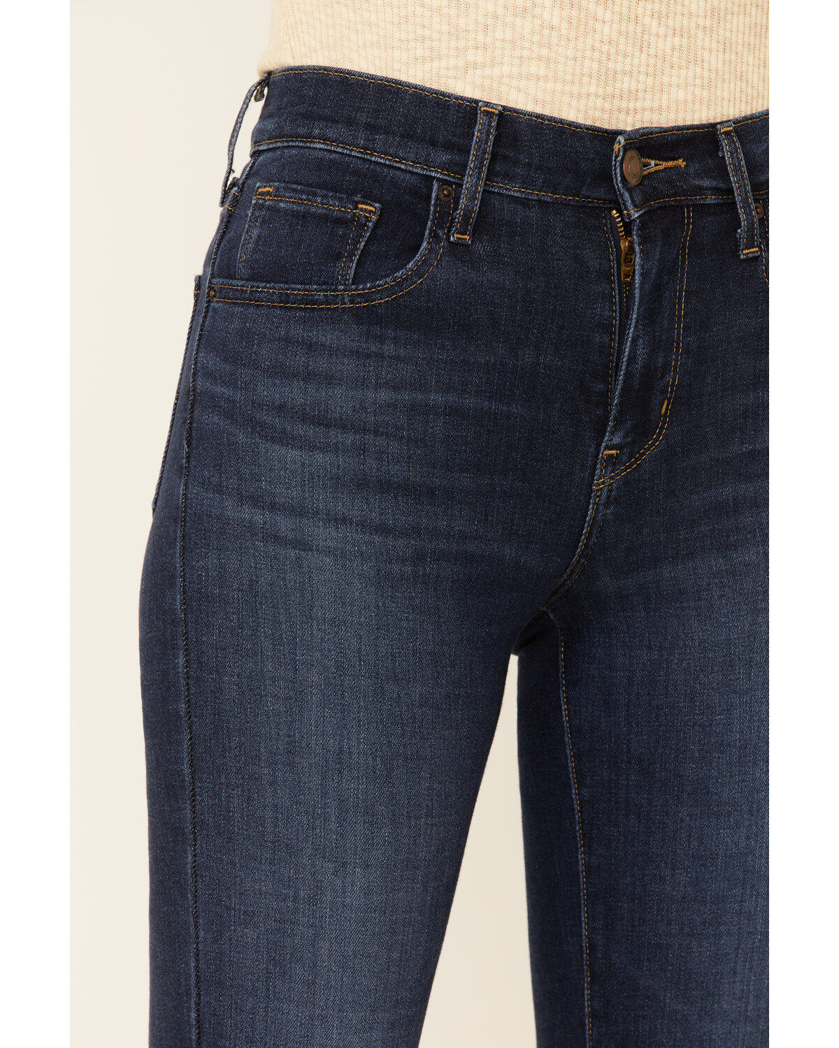 Levi's Women's 724 Straight Leg Jeans