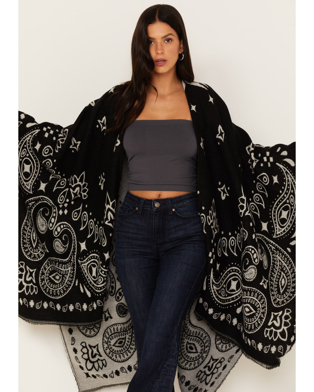 Idyllwind Women's Kyle Bandana Print Blanket Shawl