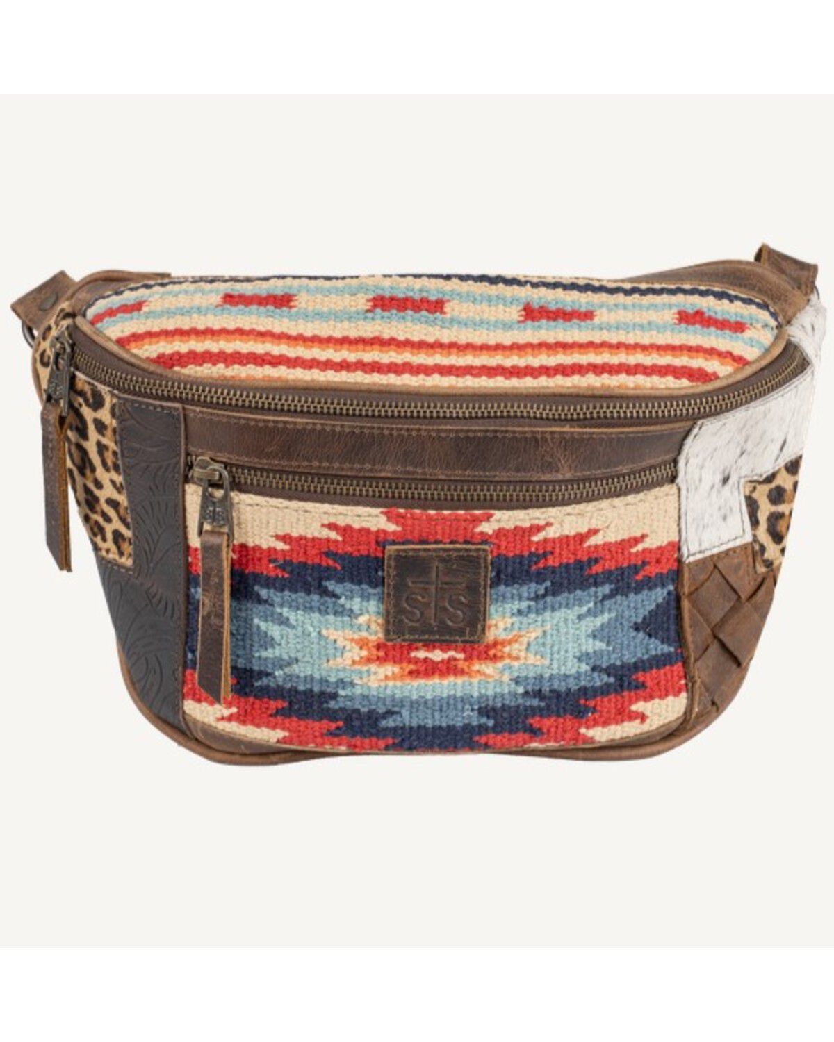 STS Ranchwear by Carroll Women's Chaynee Mountain Sachi Sling Bag