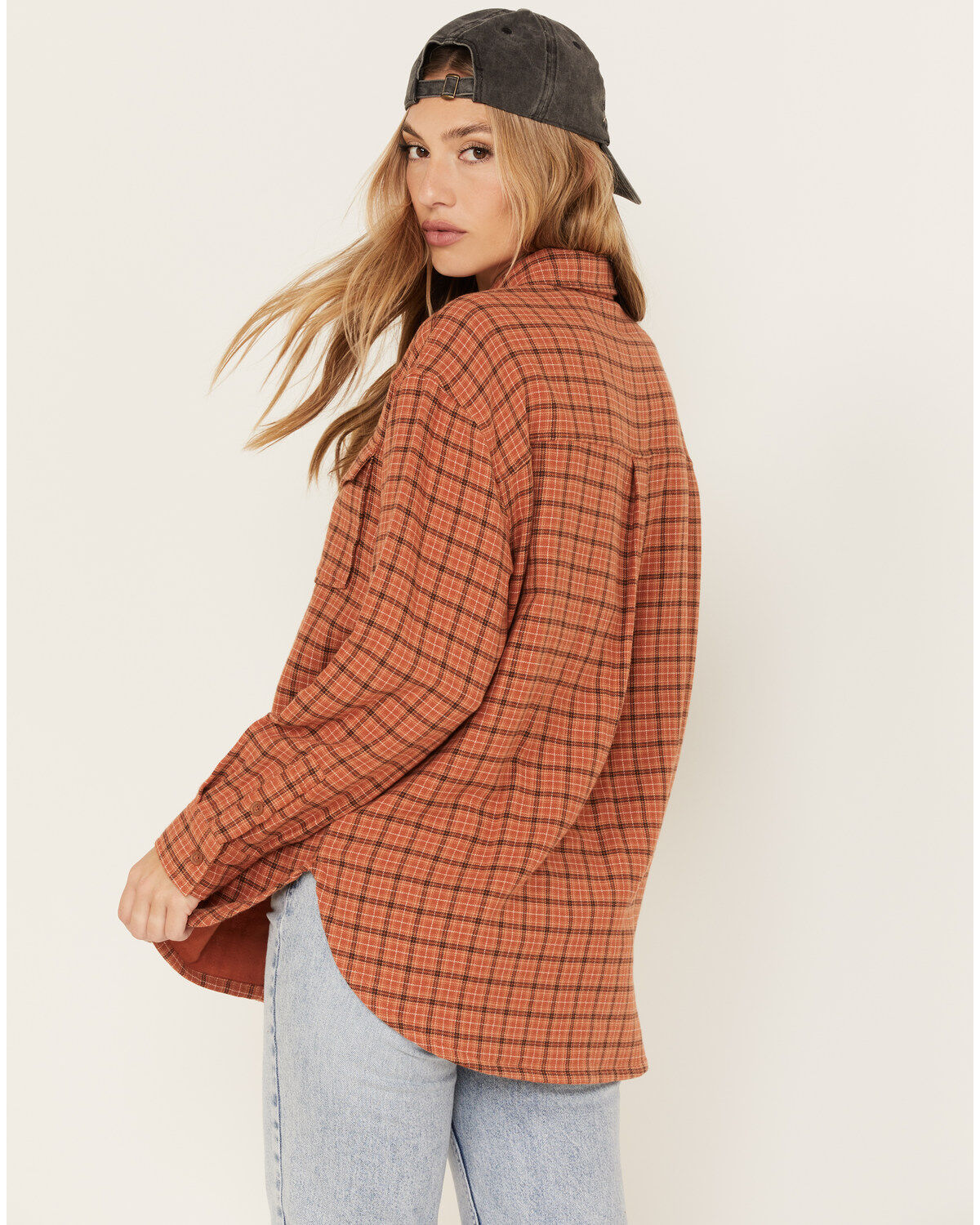 Cleo + Wolf Women's Plaid Print Oversized Long Sleeve Flannel Button Down Shirt