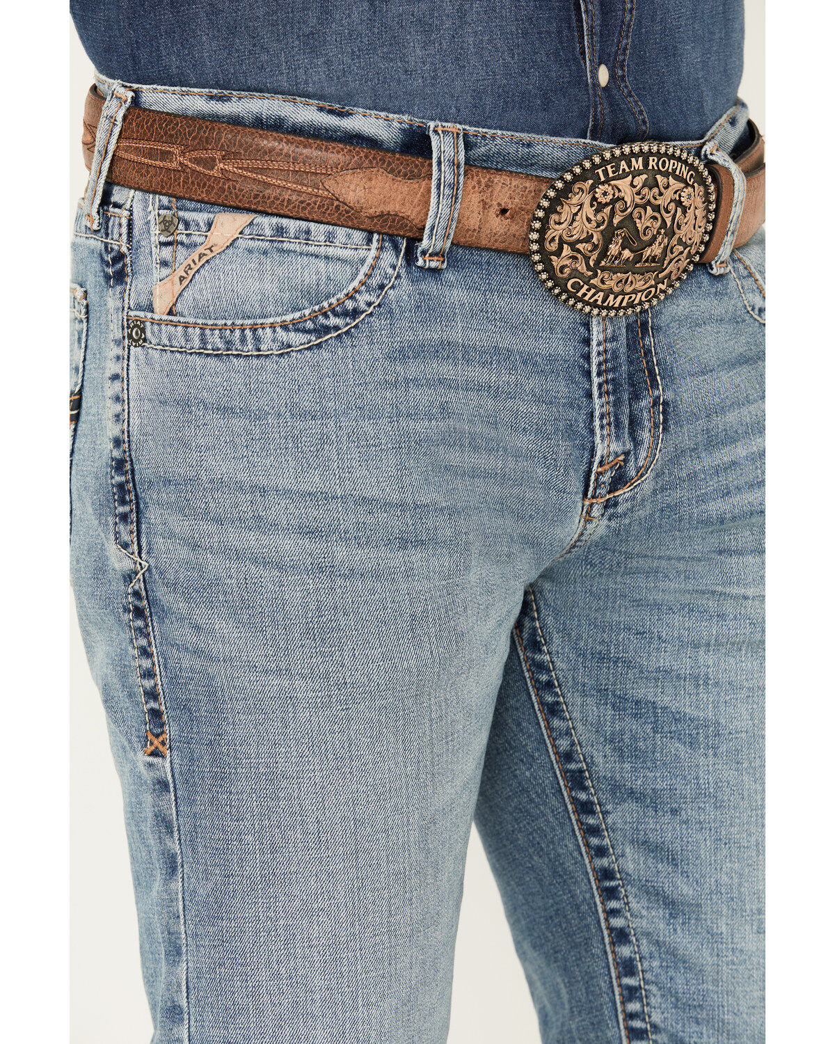 Ariat Men's M7 Medium Wash Slim Stretch Kodi Straight Stretch Denim Jeans