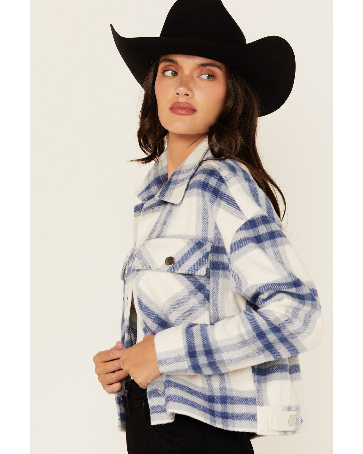 26 International Women's Plaid Print Shacket