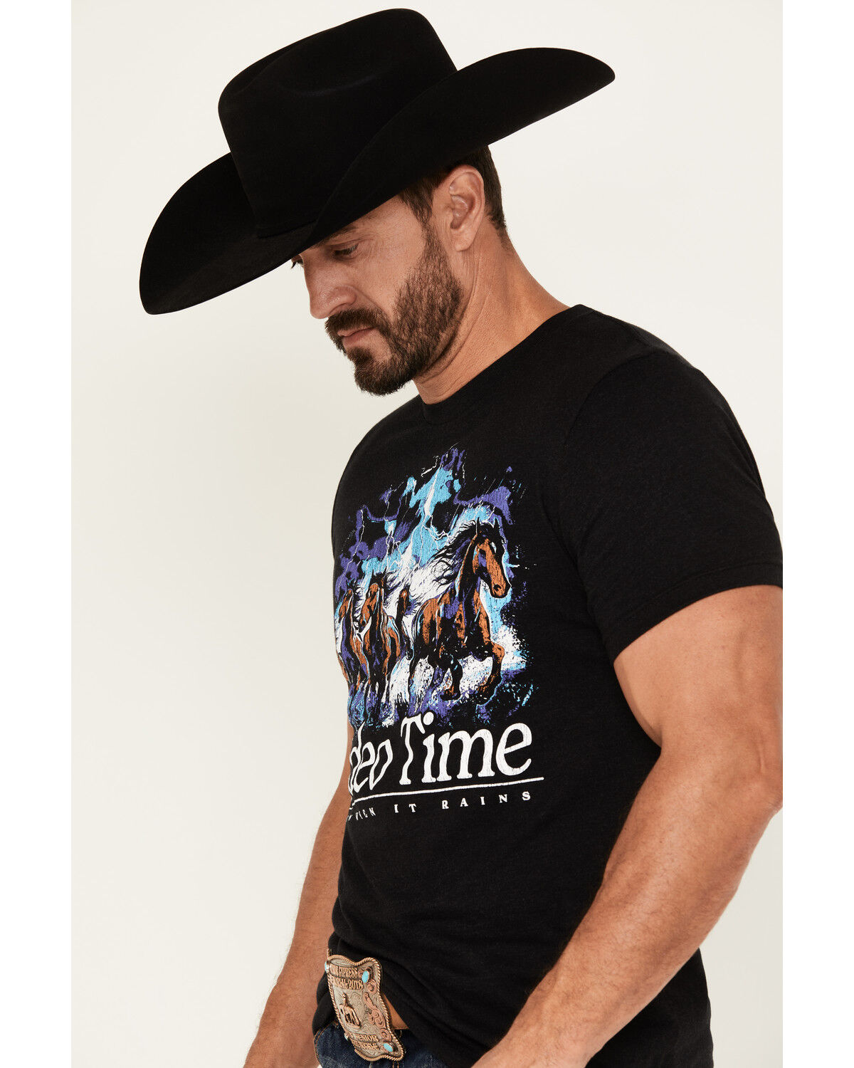 Rodeo Time Men's Even When It Rains Short Sleeve Graphic T-Shirt