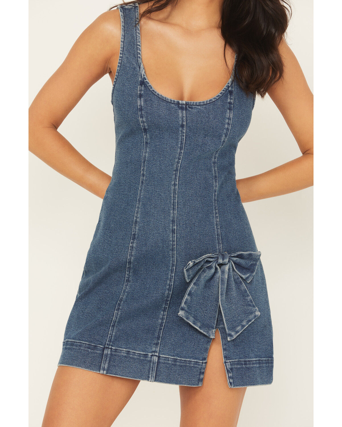 Show Me Your Mumu Women's Bridgeport Sleeveless Bow Denim Mini Dress