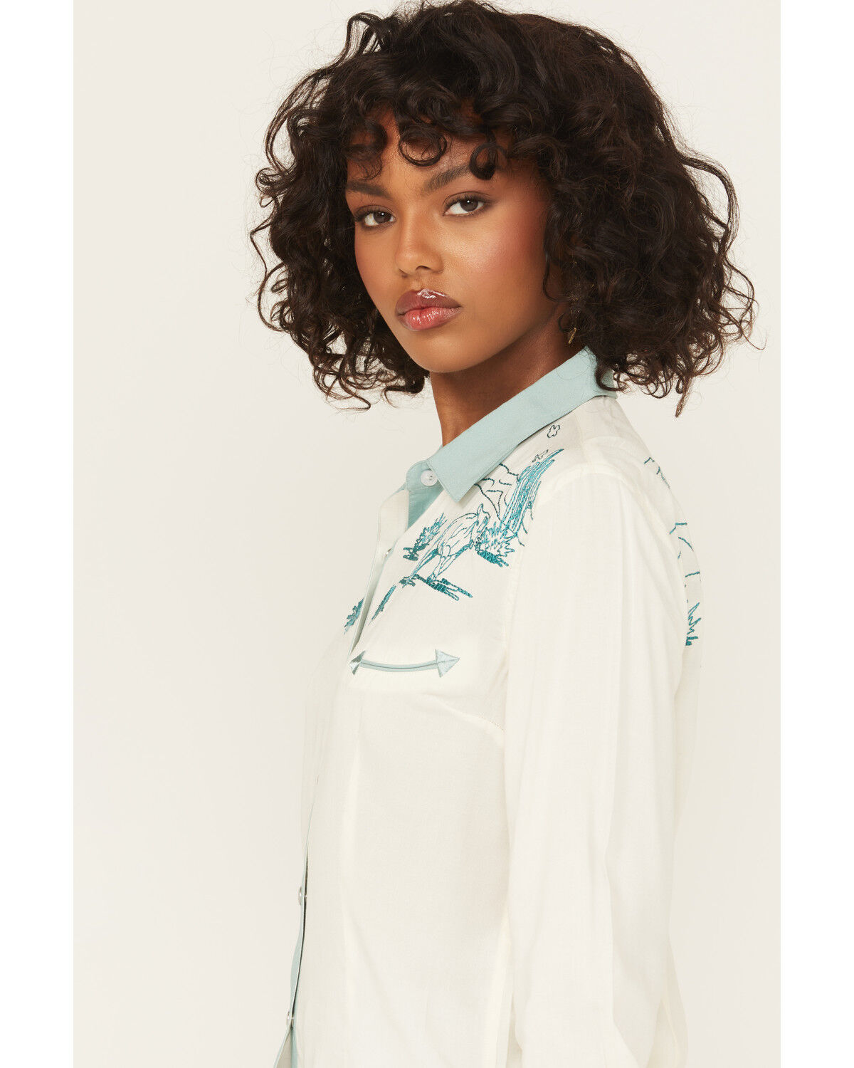 Panhandle Women's Retro Roping Cowgirl Embroidered Long Sleeve Pearl Snap Western Shirt