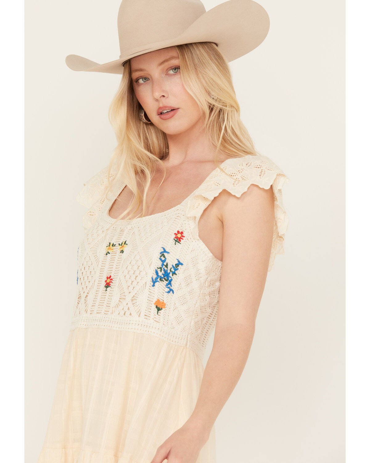 Miss Me Women's Floral Crochet Flutter Sleeveless Tier Mini Dress