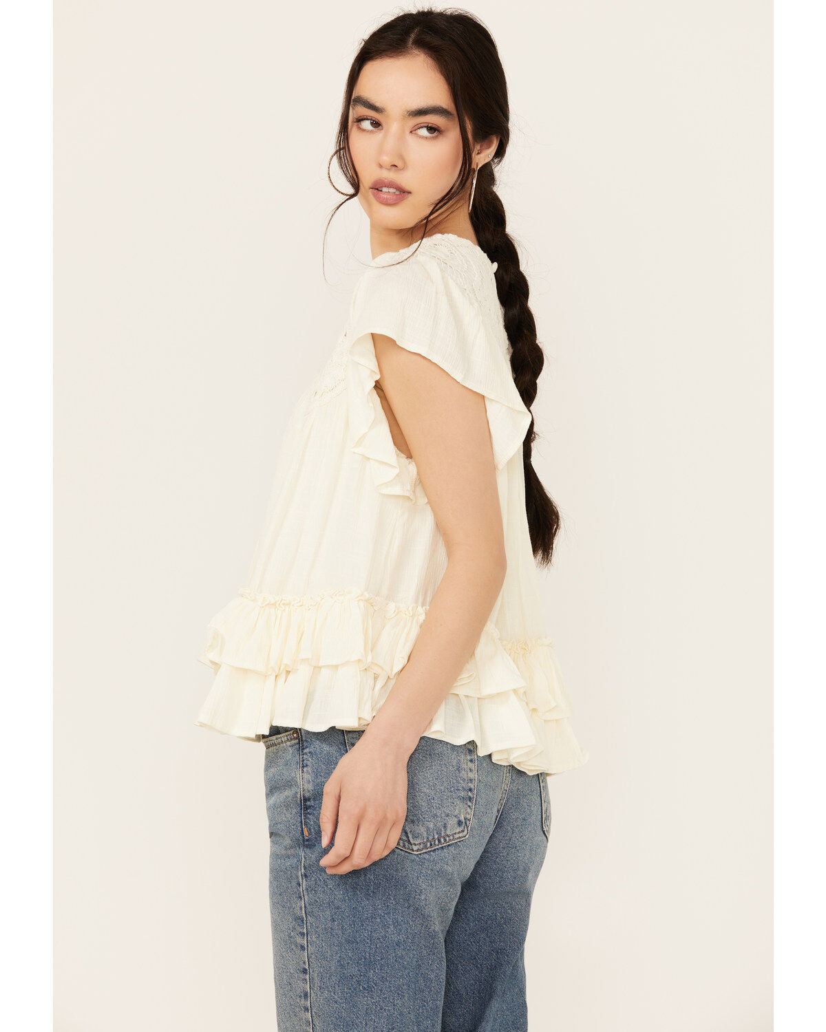 Miss Me Women's Sleeveless Ruffle Hem Top