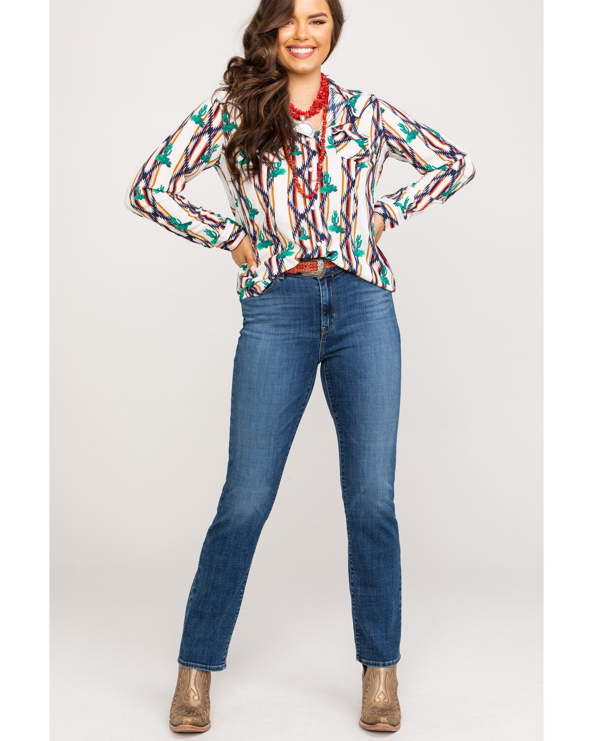 Levi's Women's Classic Straight Mid Rise Maui Waterfall Jeans