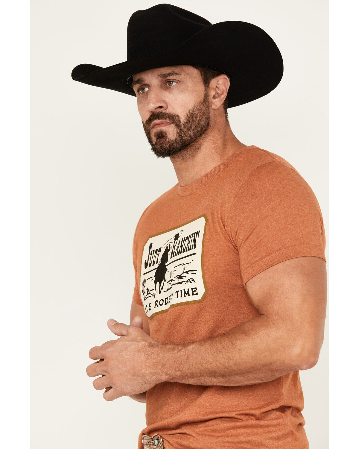 Rodeo Time Men's Just Ranchin' Short Sleeve Graphic T-Shirt