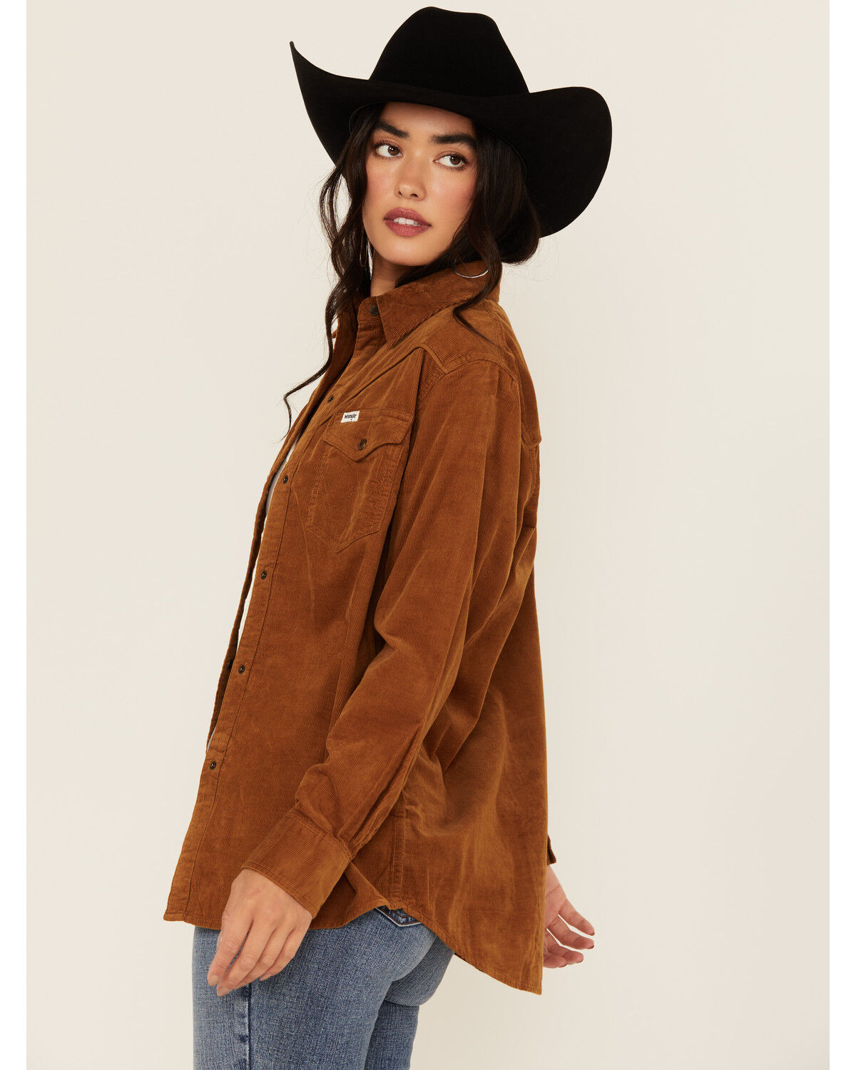 Wrangler Women's Solid Corduroy Long Sleeve Snap Western Shirt