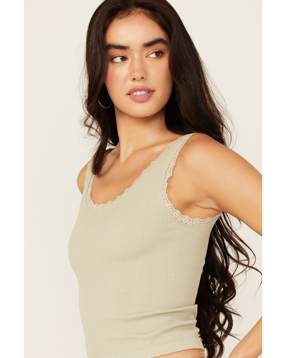 Fornia Women's Solid Lace Trim Sleeveless Cropped Tank Top