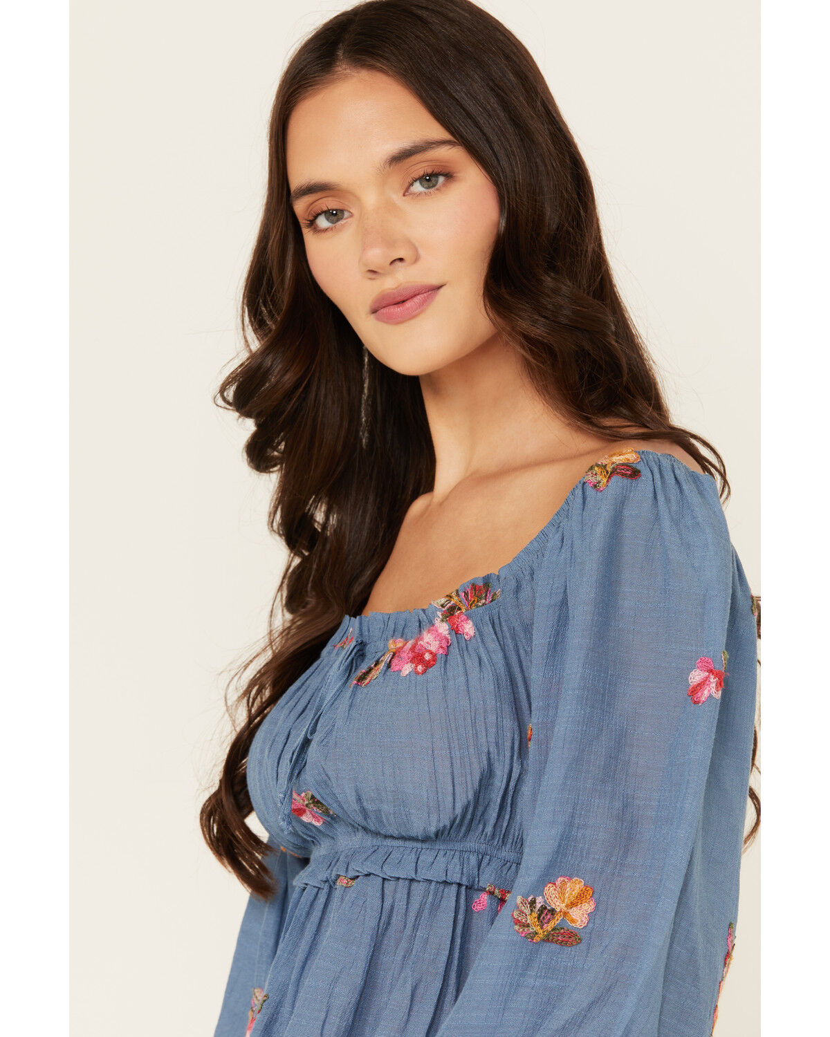 Wild Moss Women's Floral Embroidered 3/4 Sleeve Top