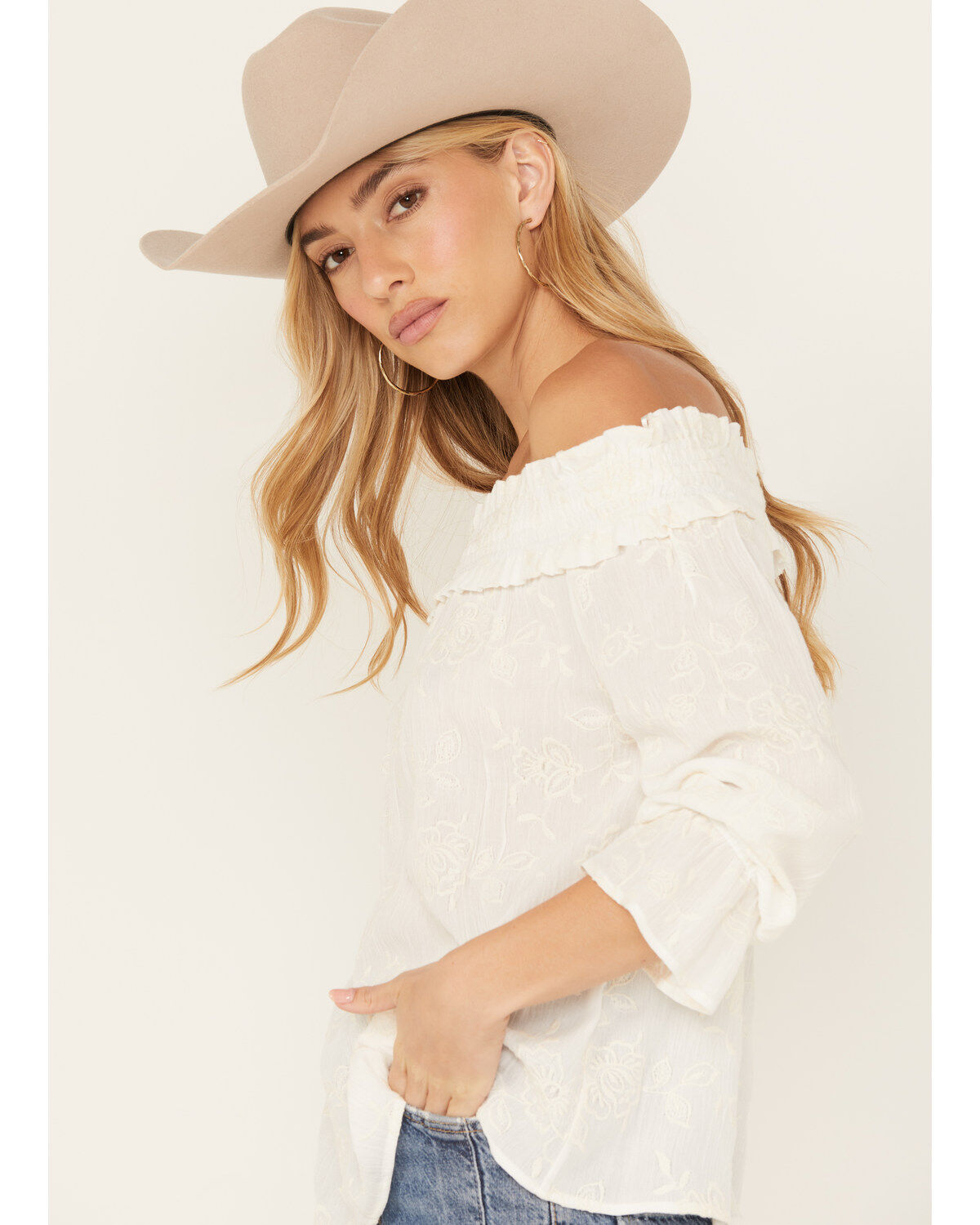 Wild Moss Women's Embroidered Floral Off The Shoulder Long Sleeve Top