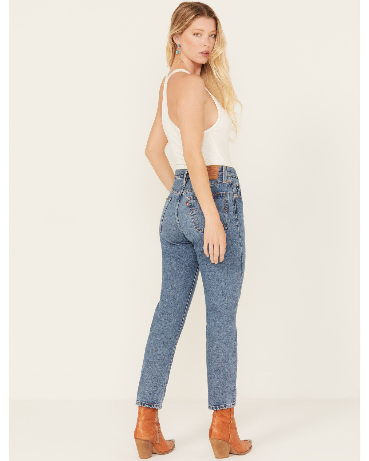 Levi's Premium Women's Medium Wash Must Be Mine 501 Cropped Jeans