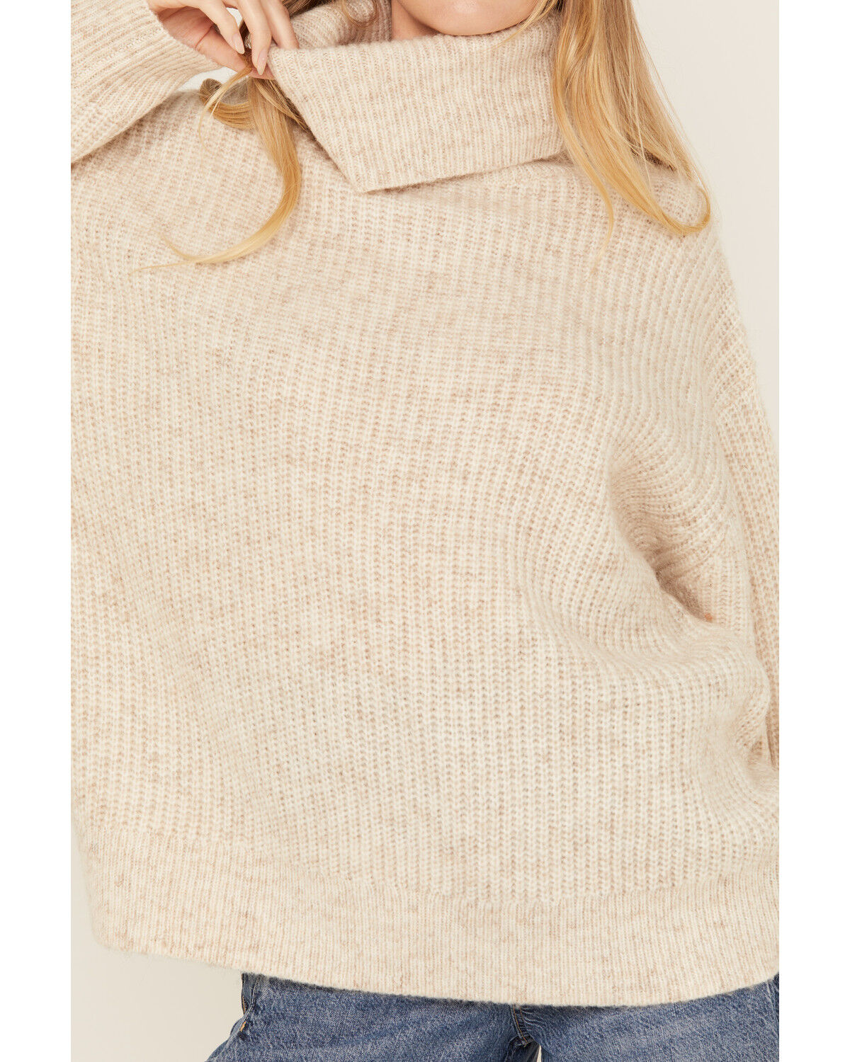 Cleo + Wolf Women's Oversized Turtleneck Sweater