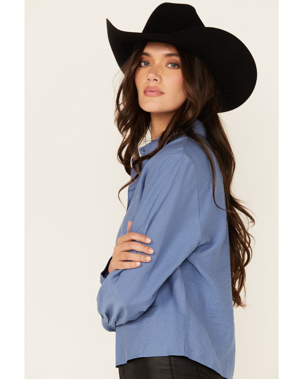 Evergreen Women's Solid Long Sleeve Button-Down Western Shirt