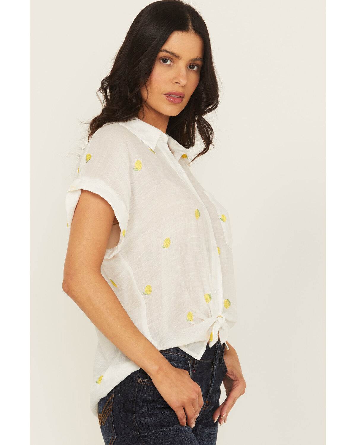 June & Hudson Women's Lemon Embroidered Short Sleeve Tie-Front Top