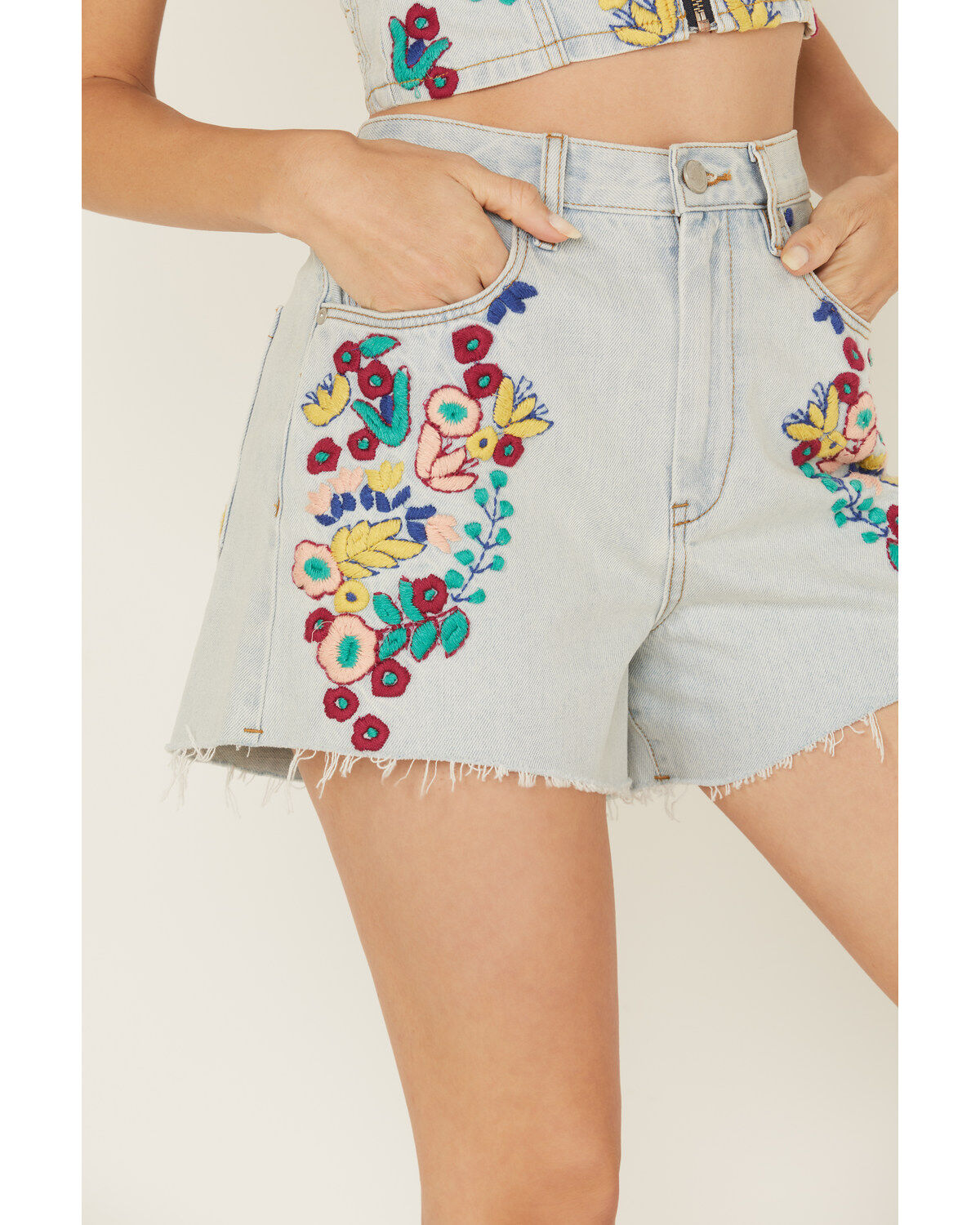 Blank NYC Women's Light Wash High Rise Floral Embroidered Denim Shorts