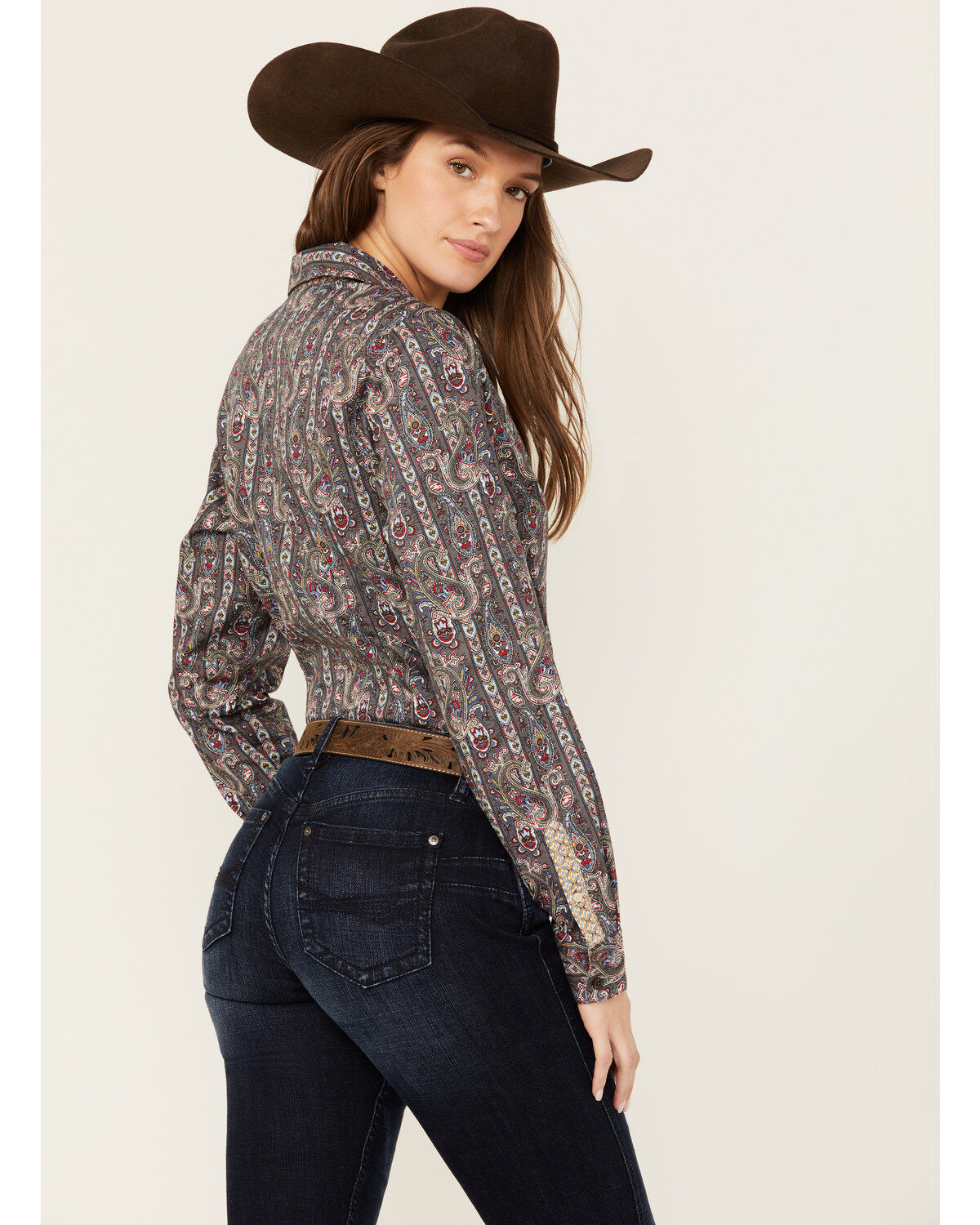 Cinch Women's Paisley Print Long Sleeve Button-Down Western Core Shirt