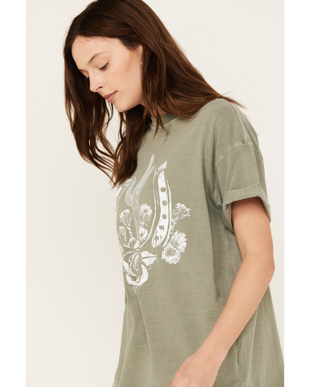 Girl Dangerous Women's Horseshoe Rose Boyfriend Graphic Tee