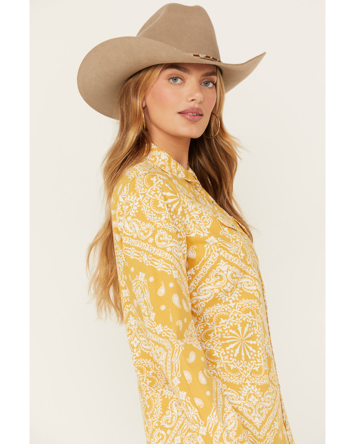 Cotton & Rye Women's Bandana Print Long Sleeve Pearl Snap Western Shirt