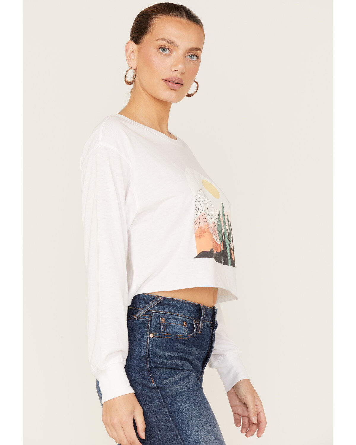 White Crow Women's Desert Cactus Scene Long Sleeve Graphic Tee