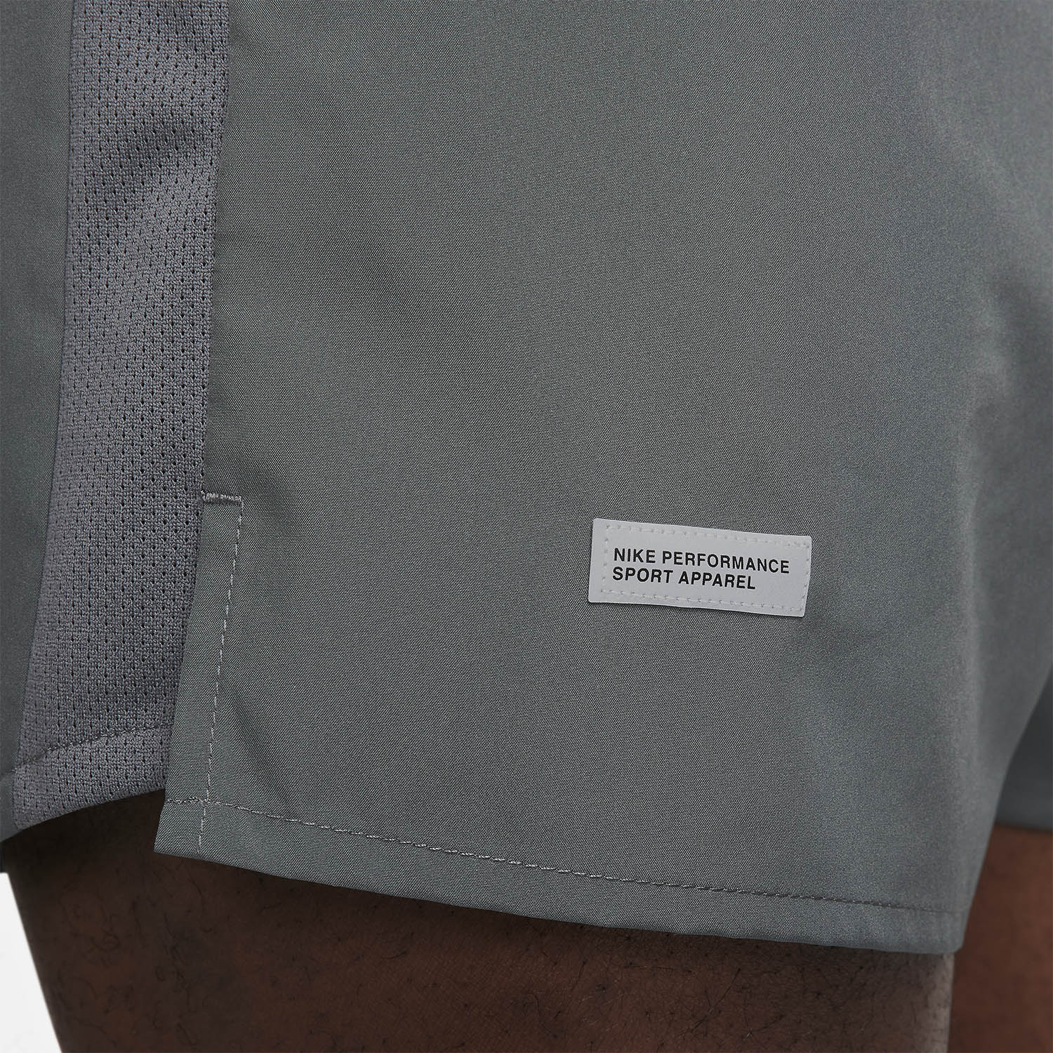 Nike Dri-FIT Challenger Flash 5in Pantaloncini Iron Grey/Black/Reflective Silver