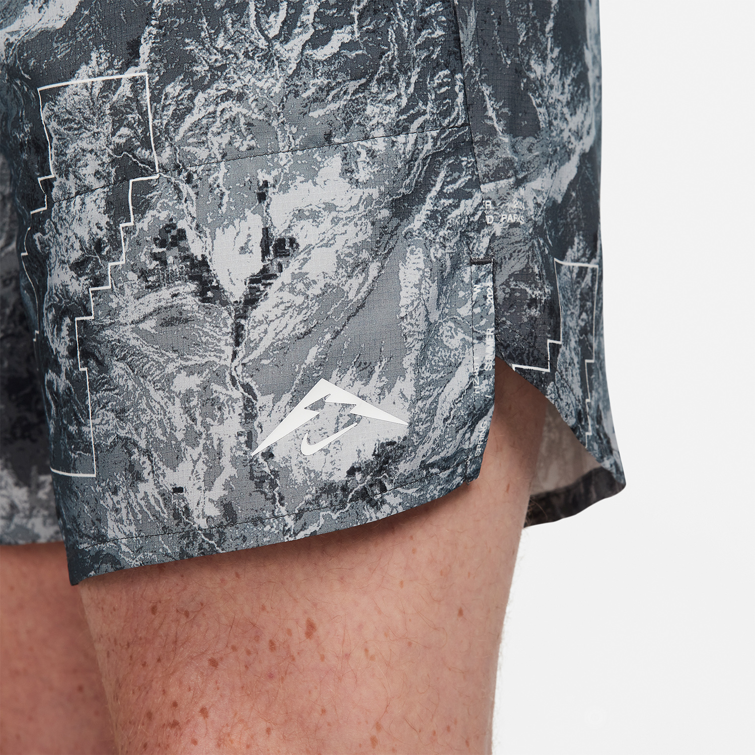 Nike Dri-FIT Trail Stride 7in Pantaloncini Anthracite/Black/Summit White