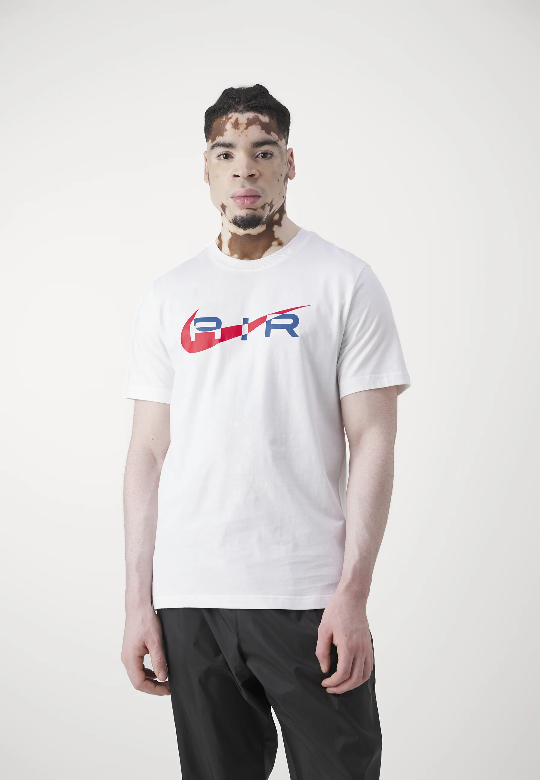Nike Sportswear AIR GRAPHIC TEE - T-shirt con stampa