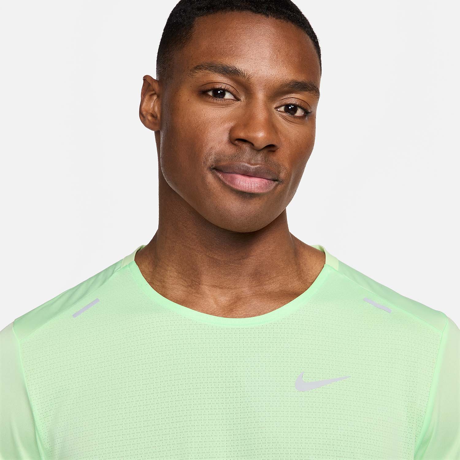 Nike Dri-FIT Rise 365 Maglietta Vapor Green/Reflective Silver