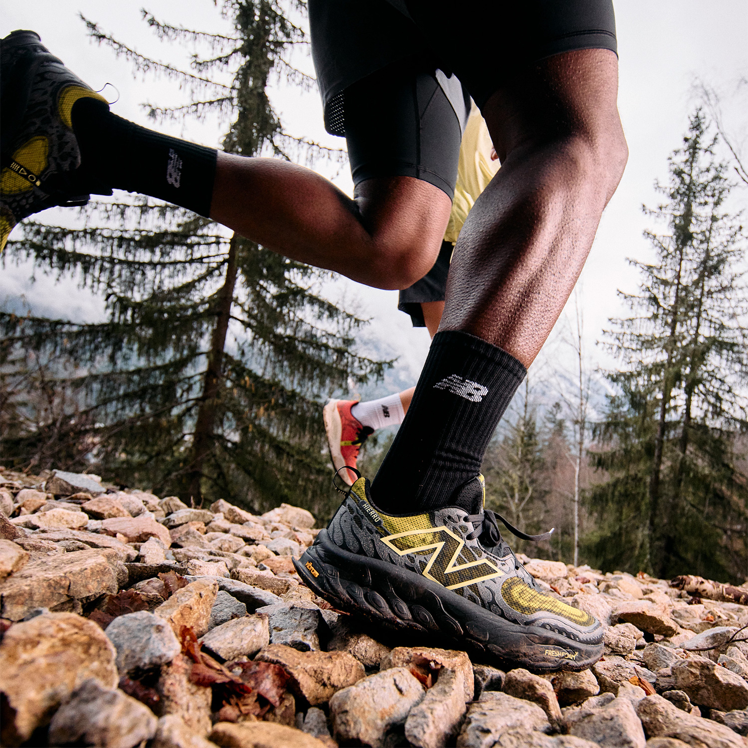 New Balance Fresh Foam X Hierro V8 Black Coffee