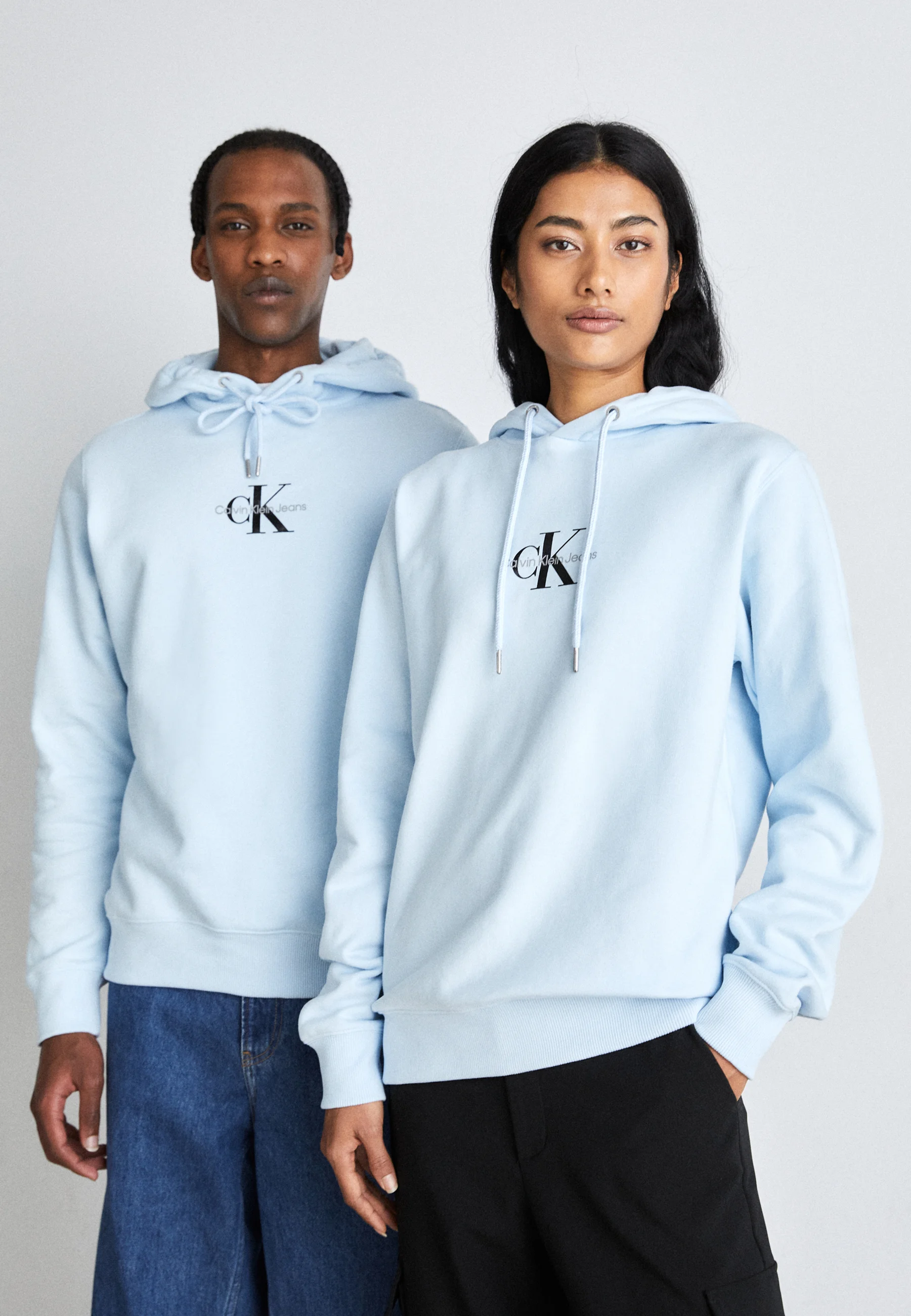 Calvin Klein Jeans REGULAR HOODIE SMALL MONOLOGO UNISEX - Felpa con cappuccio