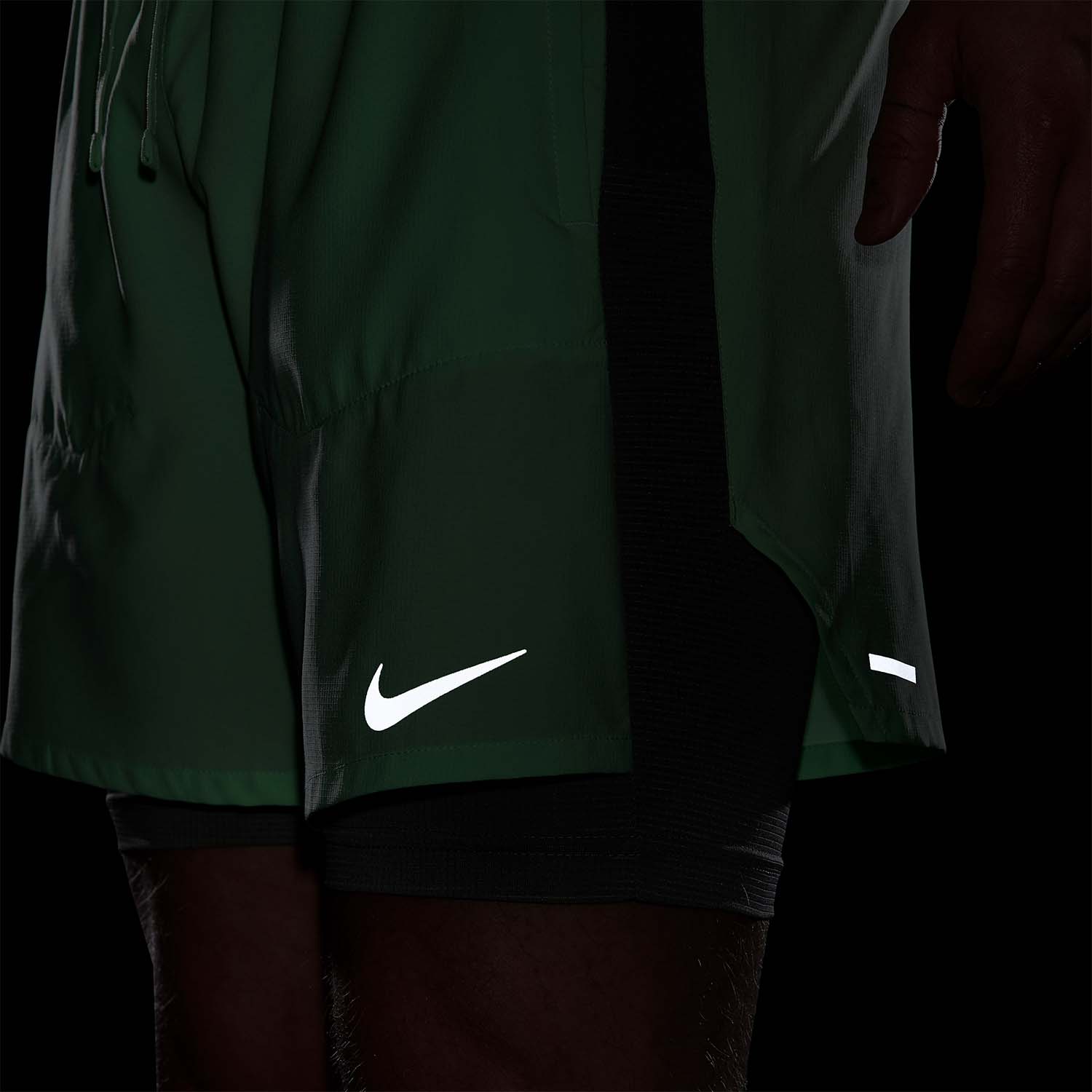 Nike Dri-FIT Stride Hybrid 2 in 1 5in Pantaloncini Vapor Green/Dark Stucco/Reflective Silver