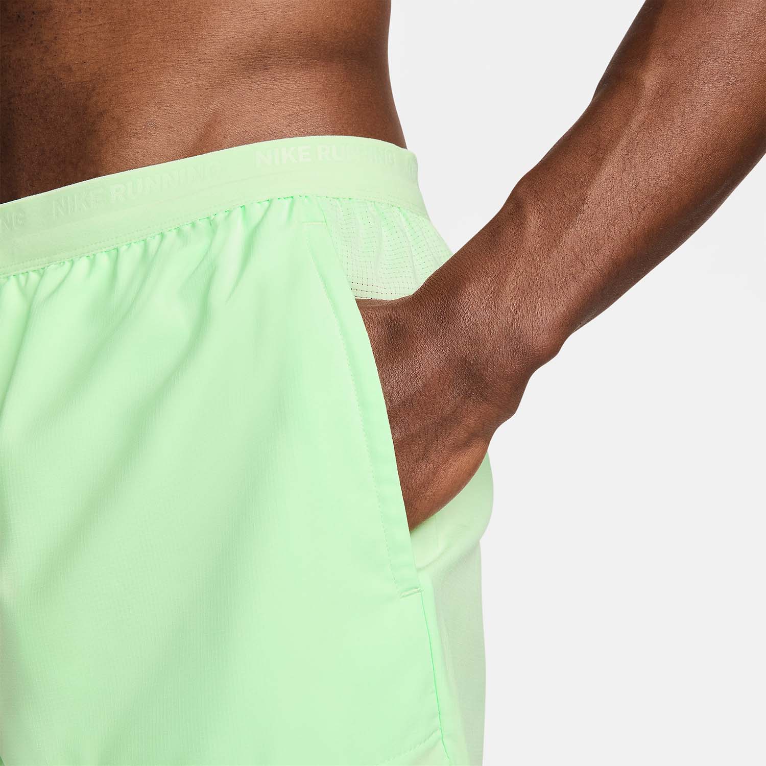 Nike Dri-FIT Stride 7in Pantaloncini Vapor Green/Reflective Silver