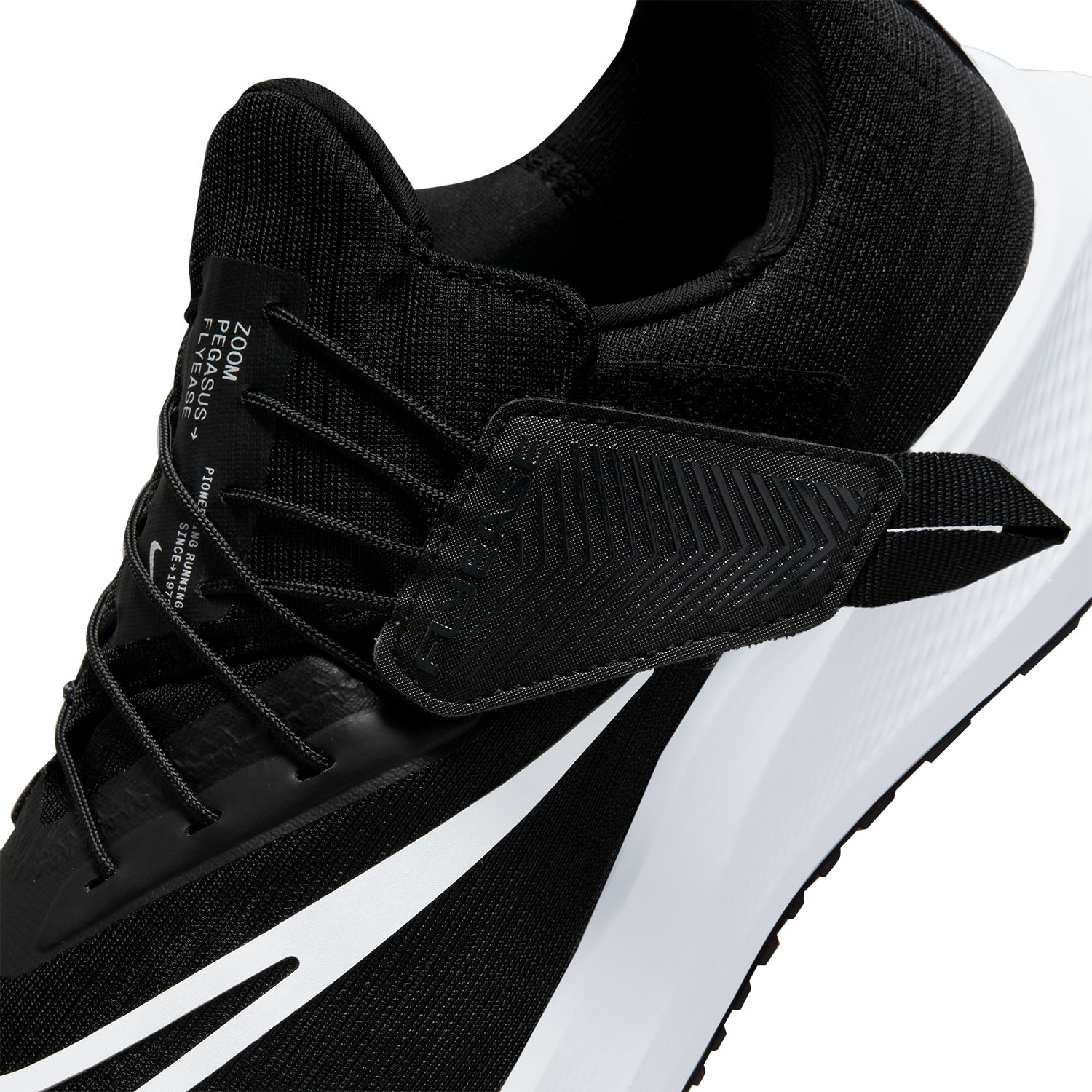Nike Air Zoom Pegasus 39 Flyease Black/White/Dark Smoke Grey