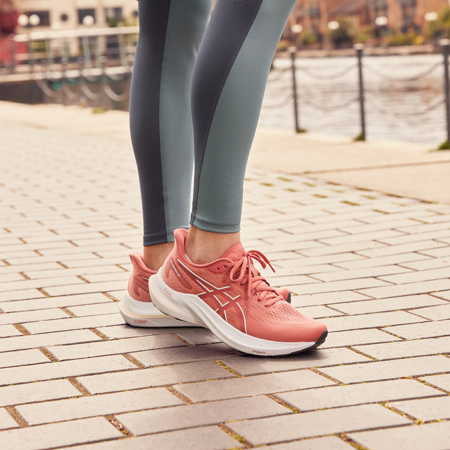 Asics GT 2000 12 Light Garnet/Brisket Red