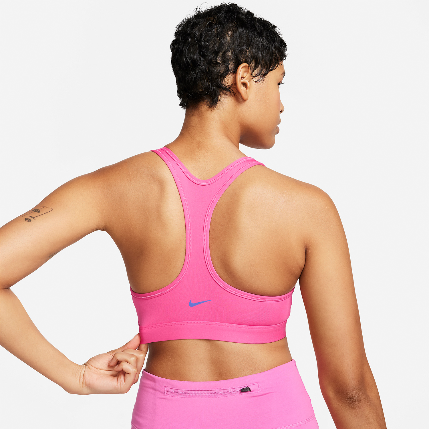 Nike Swoosh Reggiseno Sportivo Alchemy Pink/Hyper Royal