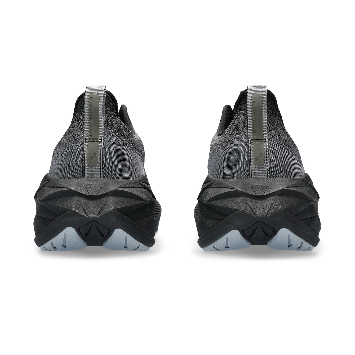 Asics Novablast 4 Black/Graphite Grey