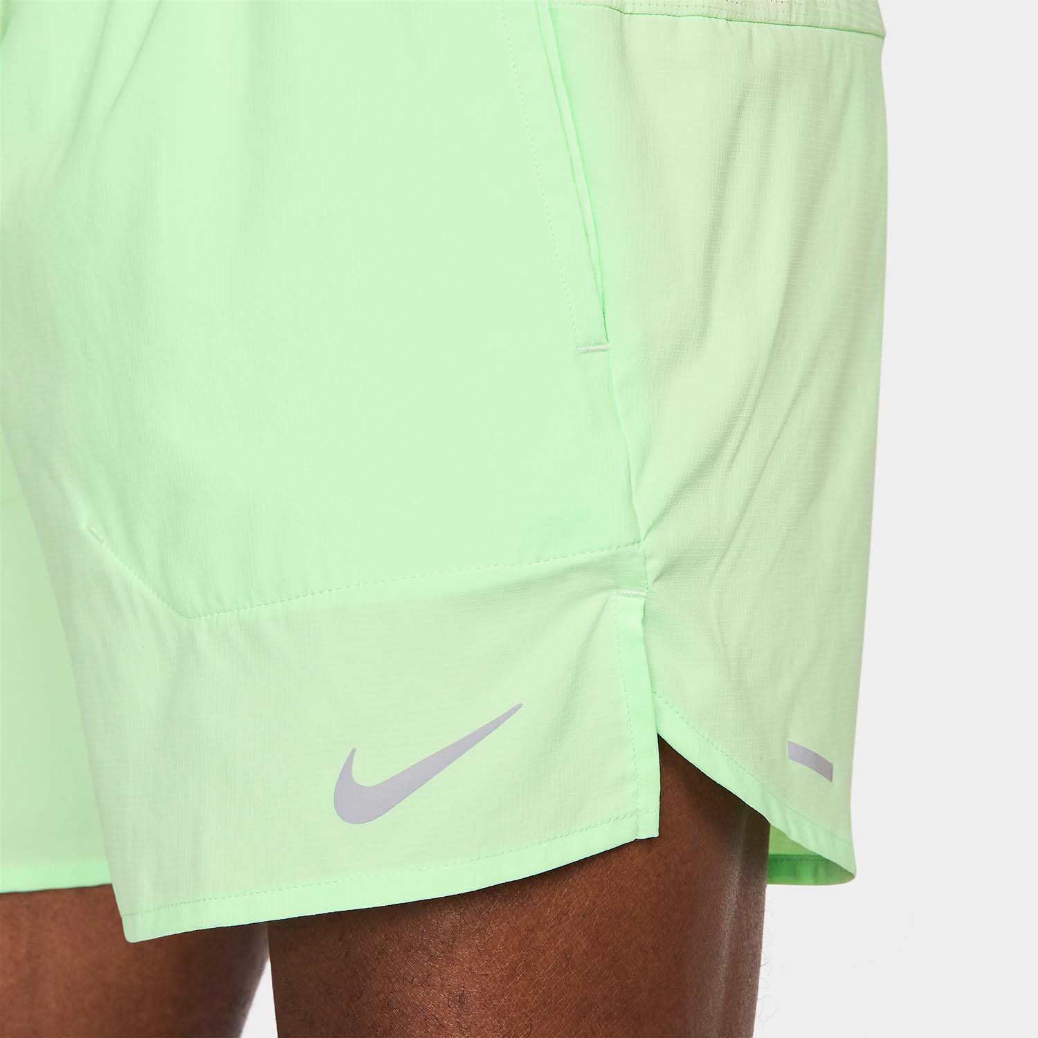Nike Dri-FIT Stride 5in Pantaloncini Vapor Green/Reflective Silver