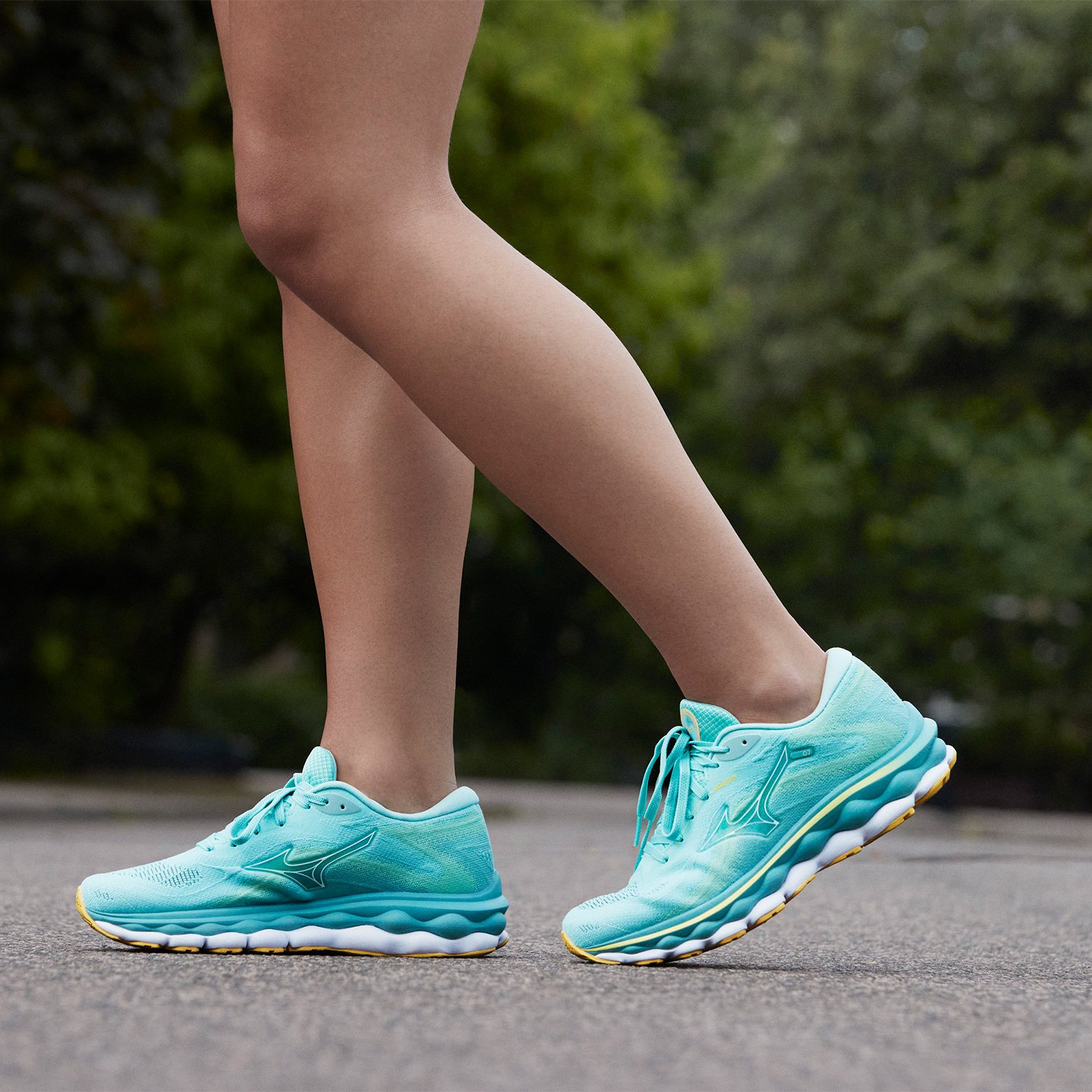 Mizuno Wave Sky 7 Eggshell Blue/White/Sunshine