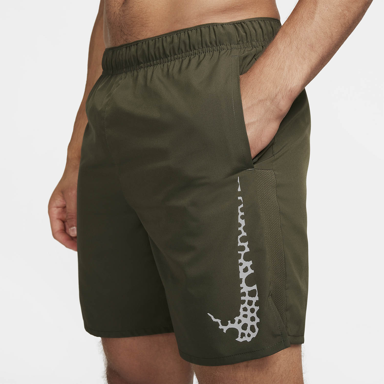 Nike Dri-FIT Challenger Studio 72 7in Pantaloncini Cargo Khaki/White